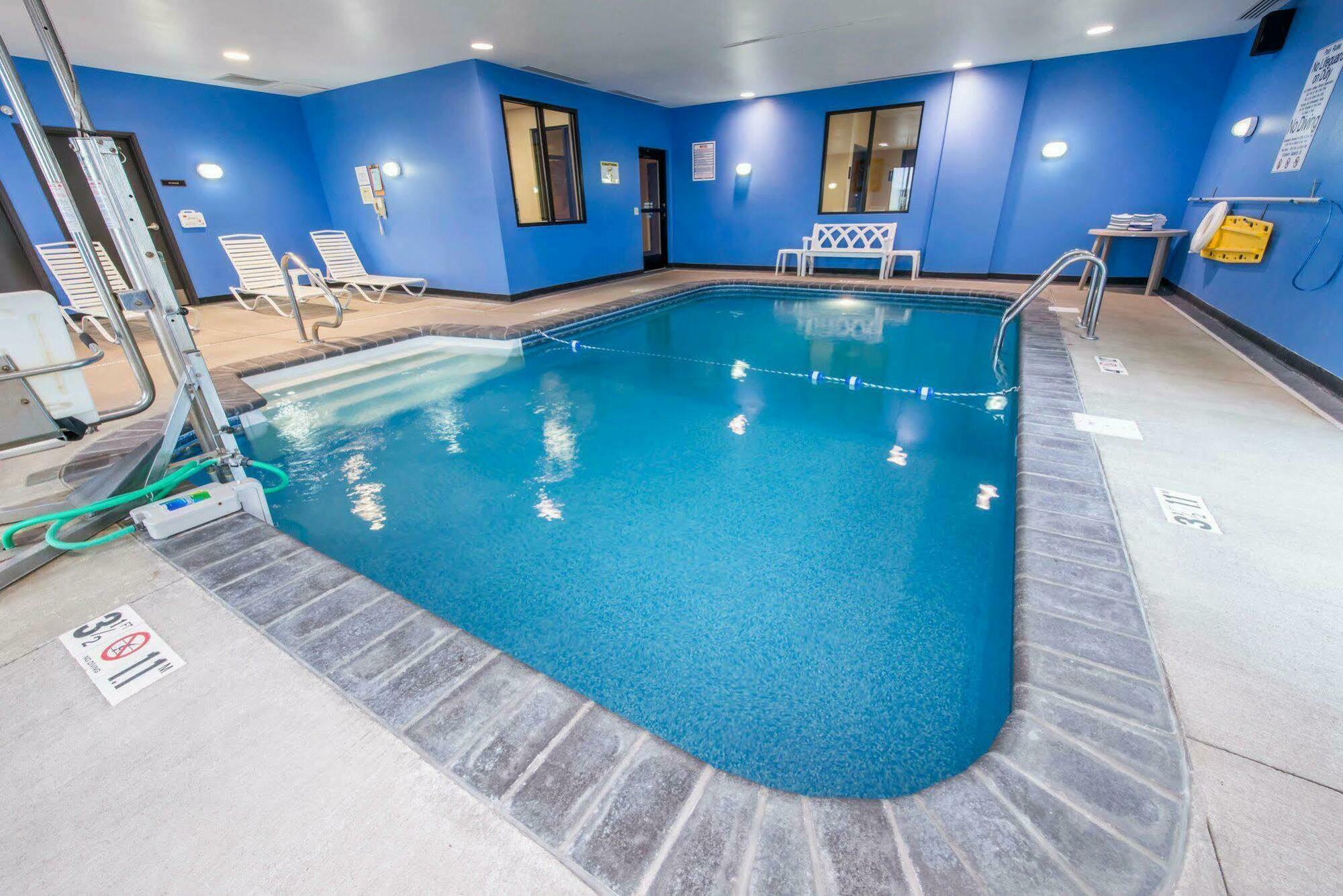 Comfort Hotel 3*